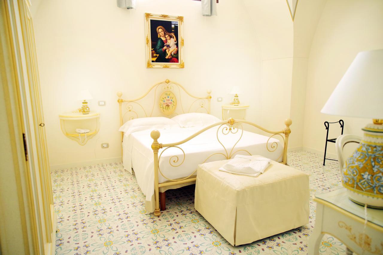 Le Scuderie Di Villa Ravenna Sannicola Eksteriør bilde